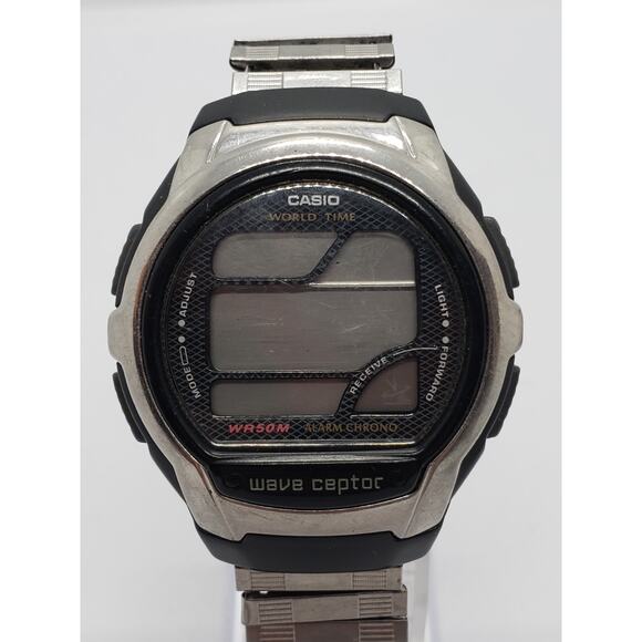 Casio Men's Wave Ceptor digital watch. Illuminator World time. 3054, WV-58A
